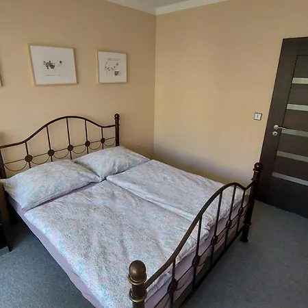 Apartman Eva - Plne Vybaveny Byt - Týn nad Vltavou מראה חיצוני תמונה